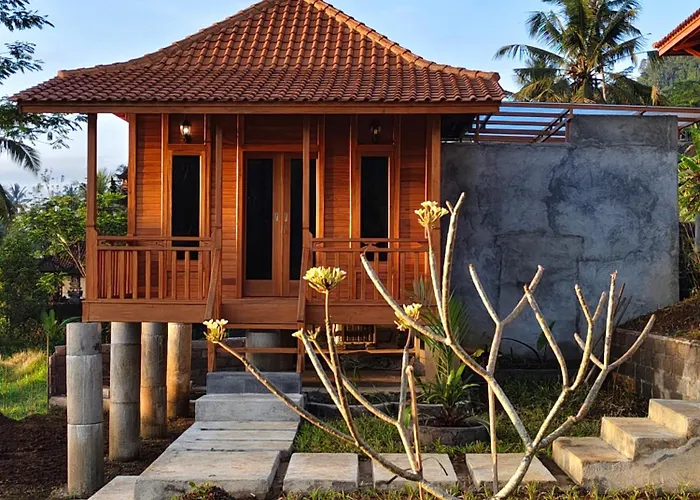 Arta Dani Hotel
